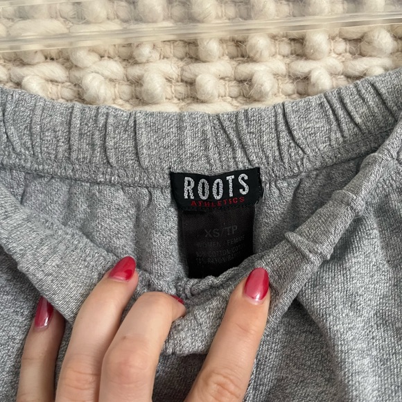 ROOTS XS Grey Shorts with Pockets - Picture 5 of 5